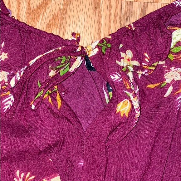 Floral Romper with Cold Shoulder - Picture 4 of 5